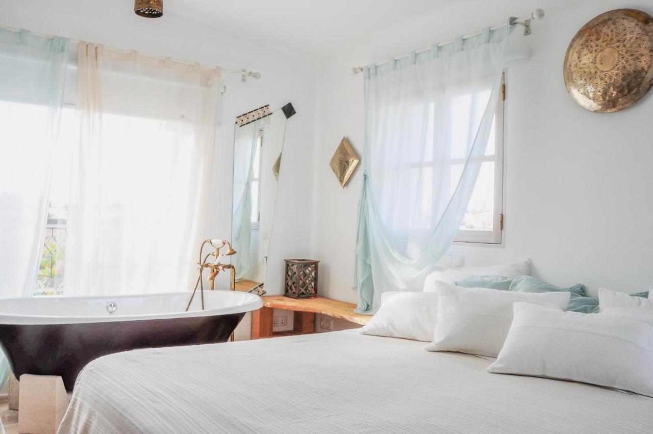 Uma Casa A Beira Sol Bed & Breakfast 3*