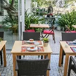 Casa Shanti Niketan
