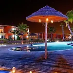 Sunset Village - Villas & Apartment