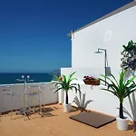 Inn The Beach Apartments By Seareen