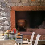 Casa Da Maloeira By An Island Apart