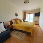 Nazare Apartamento Em Frente Ao Mar