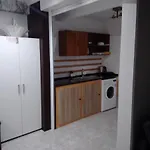 Simon\'S Place