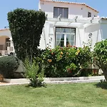 Casa Beachcomber Le Jardin Des Arts