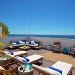 Casa Da Bandeira -Perfect Location-Beach Front- Rooftop Pool By Dreamvillasalbufeira