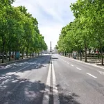 The Boulevard By The Good Neighbour In Lisbon