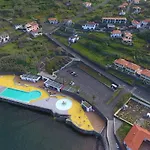 Lovely Sea View 3-Bed House In P Delgada Madeira