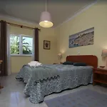 Villa Meia-Praia