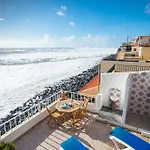 Casa Do Cais