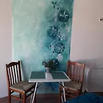 Sagres Sunny Room With Private Bathroom 300M From The Beach