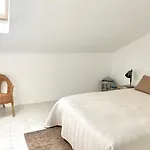 Brick Ocean Apartment