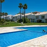 Beach Villa With Ocean View And Rooftop Cinema