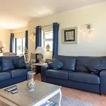Luxury Townhouse N10 - Front-Line Sea Views
