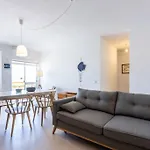 Cozy Ap Renovado 1ª Linha De Praia - Armacao Pera