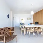 Cozy Ap Renovado 1ª Linha De Praia - Armacao Pera