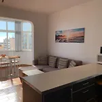 Incredible view, quiet apartment in Cascais