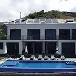 Ocean Cliff