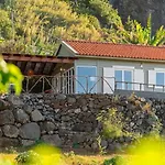 Casa Da Rocha De Baixo By An Island Apart