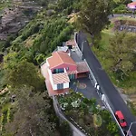 Villa Luz - Family House Vacations- Large Private Outdoor Area