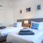 Waterside 3 Bedroom Sea View