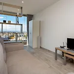 Oakland Apartment W/ Sea View By Lovelystay
