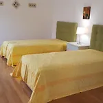 Sunset Villa By Laranjal Rentals