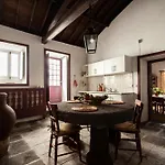 Casa Senhora Das Necessidades