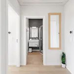 Ocean Apartment By Olala Homes