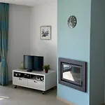 Olaf Nazare House