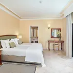 Ria Park Garden Hotel