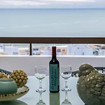 Luxurious Seaview Apartment With Pool 5Min Beach