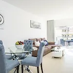Blue Paradise Apartment