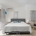 Casa Carob