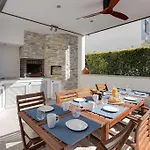 Villa Limoeiro - Beautiful New Home Nestled In The Heart Of Gale