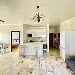 Cosy Sea View Apartment