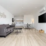 H&H - Rare Modern & Elegant Apartment With Wonderful Sea Views, A Few Meters From Porto De Mos Beach