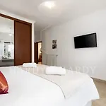 H&H - Rare Amazing Apartment With Panoramic Sea Views Near To Meia Praia Beach & Lagos Center