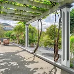 Casa de Ponte, a Home in Madeira