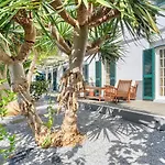 Casa de Ponte, a Home in Madeira