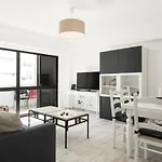 Chantal Apartment - Near The Beach - Quarteira