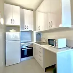 Apartment Facing The Sea