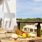 Devvine Beach And Golf