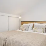 Upland Home II By Madeira Sun Travel