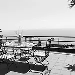 Casa Gina, With Views To Funchal Bay