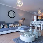Apartment 7 On Paul Do Mar Beach