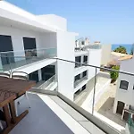 3 Bedroom Apartment, Olhos De Agua At20