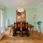 Patios Das Marias - Rosas