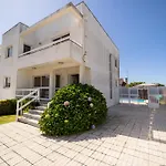 Marinhas Esposende - Moradia V4 Com Piscina Junto A Praia By House And People