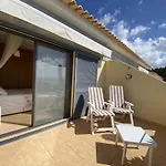 Casa Das Pedras Pretas - By Wehost