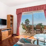 Seaview Apartment H